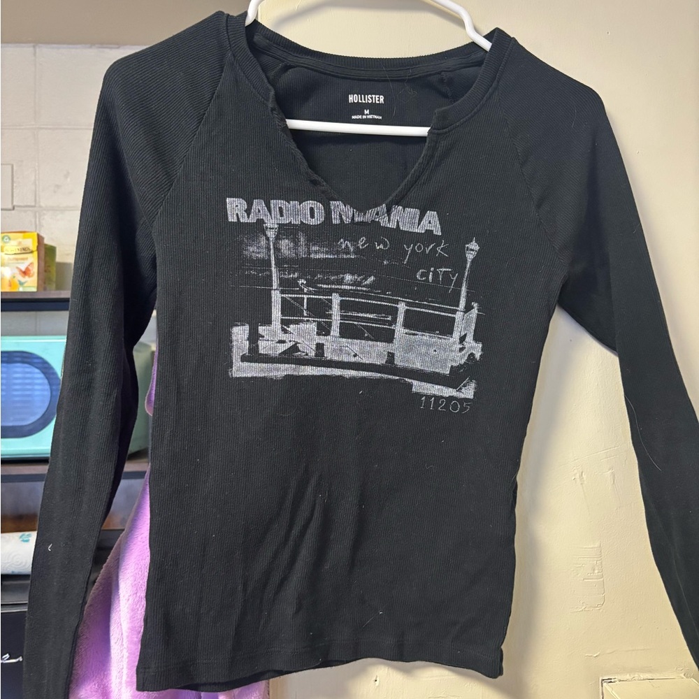 Hollister Black Long Sleeve Women’s Shirt